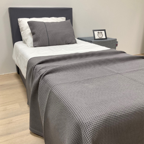 TAGESDECKE + KISSEN FÜR EINZELBETT (BASALT)