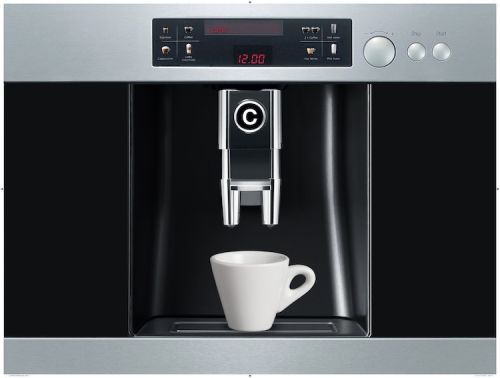 Kaffeemaschine zur Befestigung am Hochschrank