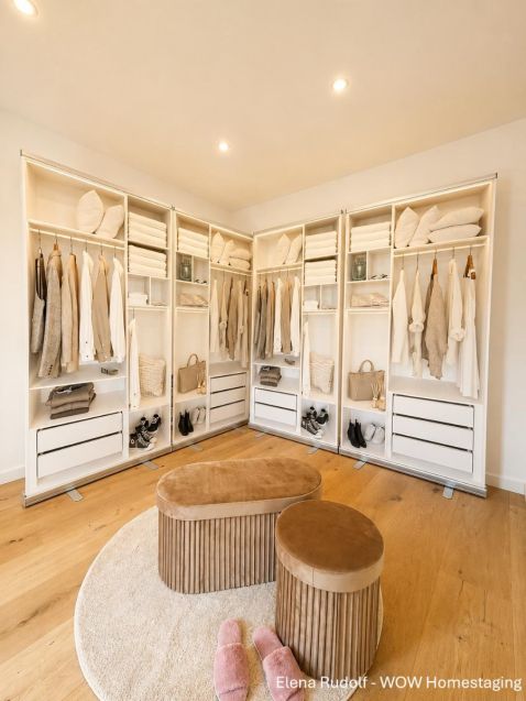 Roll up Kleiderschrank. Kombinieren Sie die Herren- und Damenversion und schaffen Sie den Look eines begehbaren Kleiderschranks