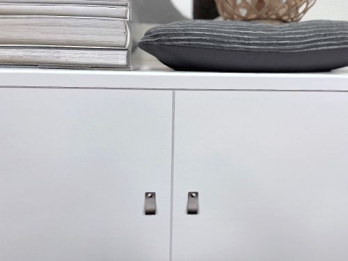 Schrank Fay C Ledergriffe