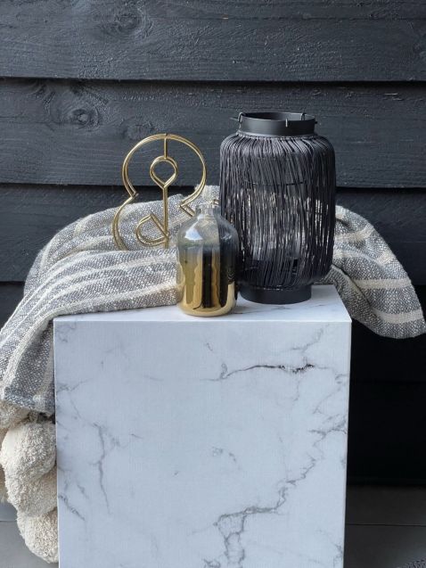 Beistelltisch / Sitzwürfel / Nachttisch mit weißem Marmordruck. Zum Präsentieren Ihrer Produkte/Zubehör. Einfach zu falten/entfalten, wiederzuverwenden und zu transportieren