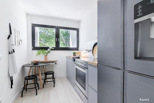 2-in-1 reversible Unterschrank 30cm aus karton mit abnehmbaren Kartonarbeitsplatten in verschiedenen Farben.