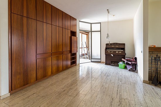 Home Staging Vorher Beispiel Küchenbereich ohne Cubiqz Pappküche