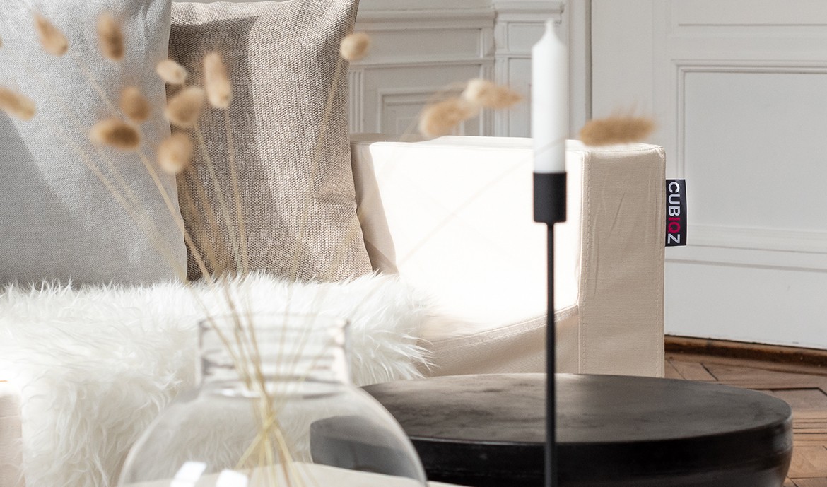 Cubiqz Stoffbezügen für Sofas und Stühle aus pappe